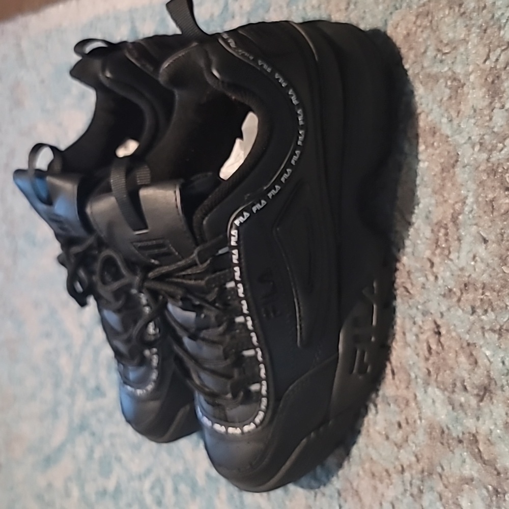 Shoes - Picture 2 of 3
